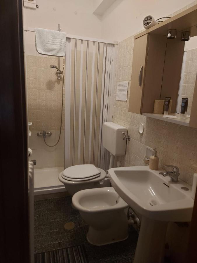 Luciana'S Home Lavello Екстериор снимка