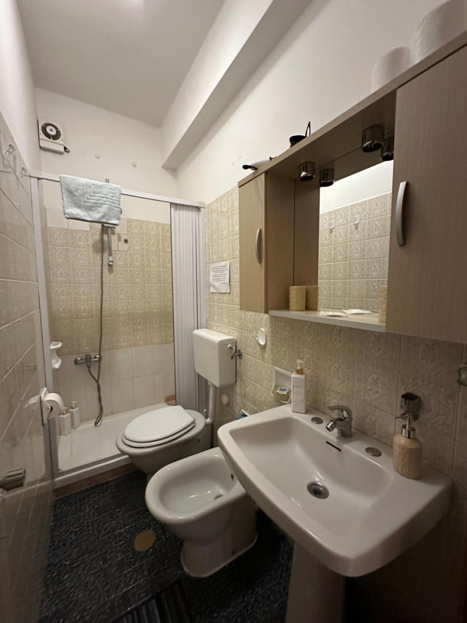 Luciana'S Home Lavello Екстериор снимка